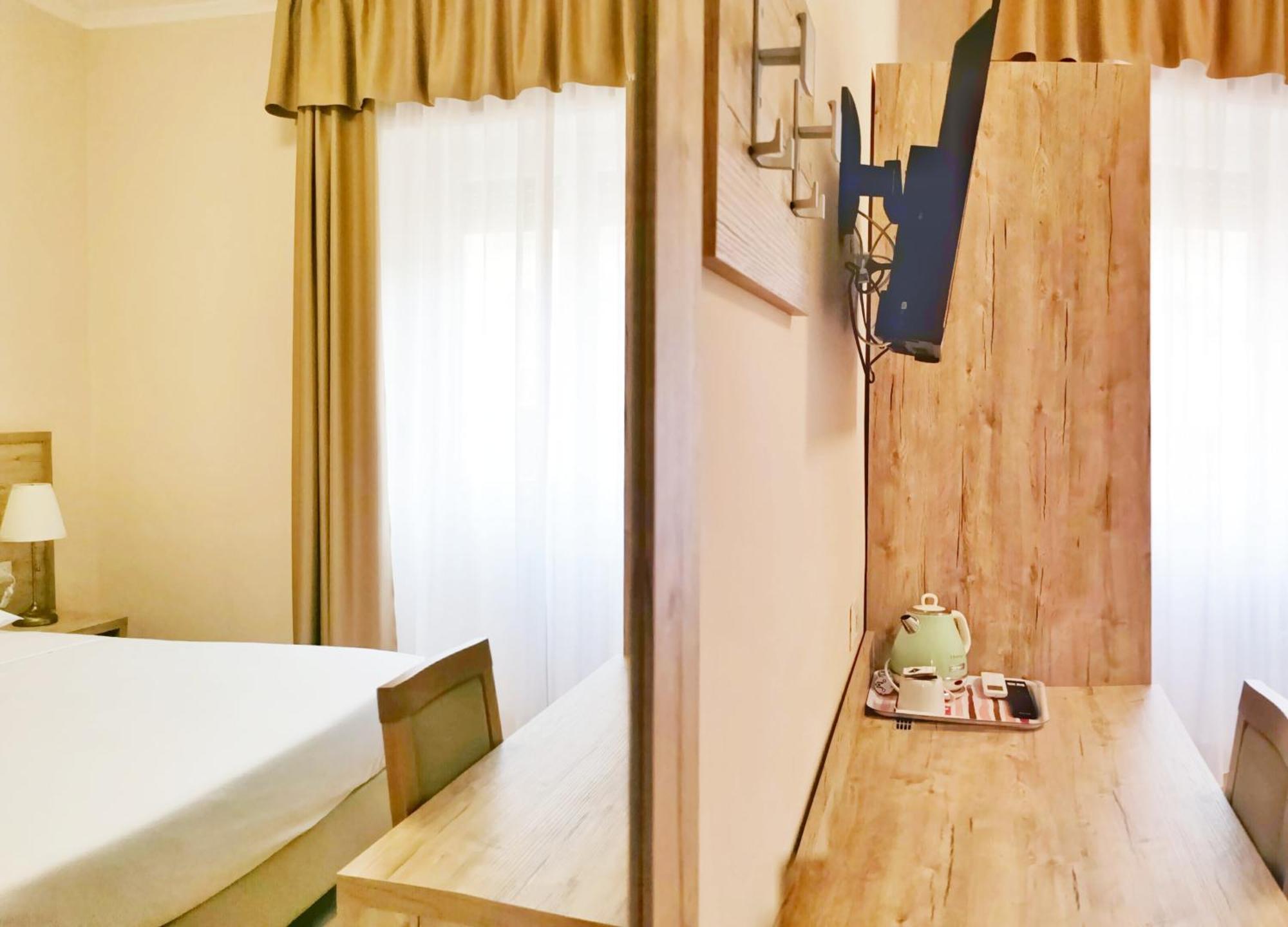 Guesthouse Central Station Group - Via Ponte Seveso 18 มิลาน ภายนอก รูปภาพ